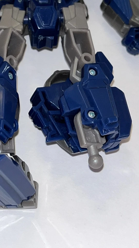 Transformers GENERATIONS WARFORCE SOUNDWAVE Action Figure - Image 3 of 4