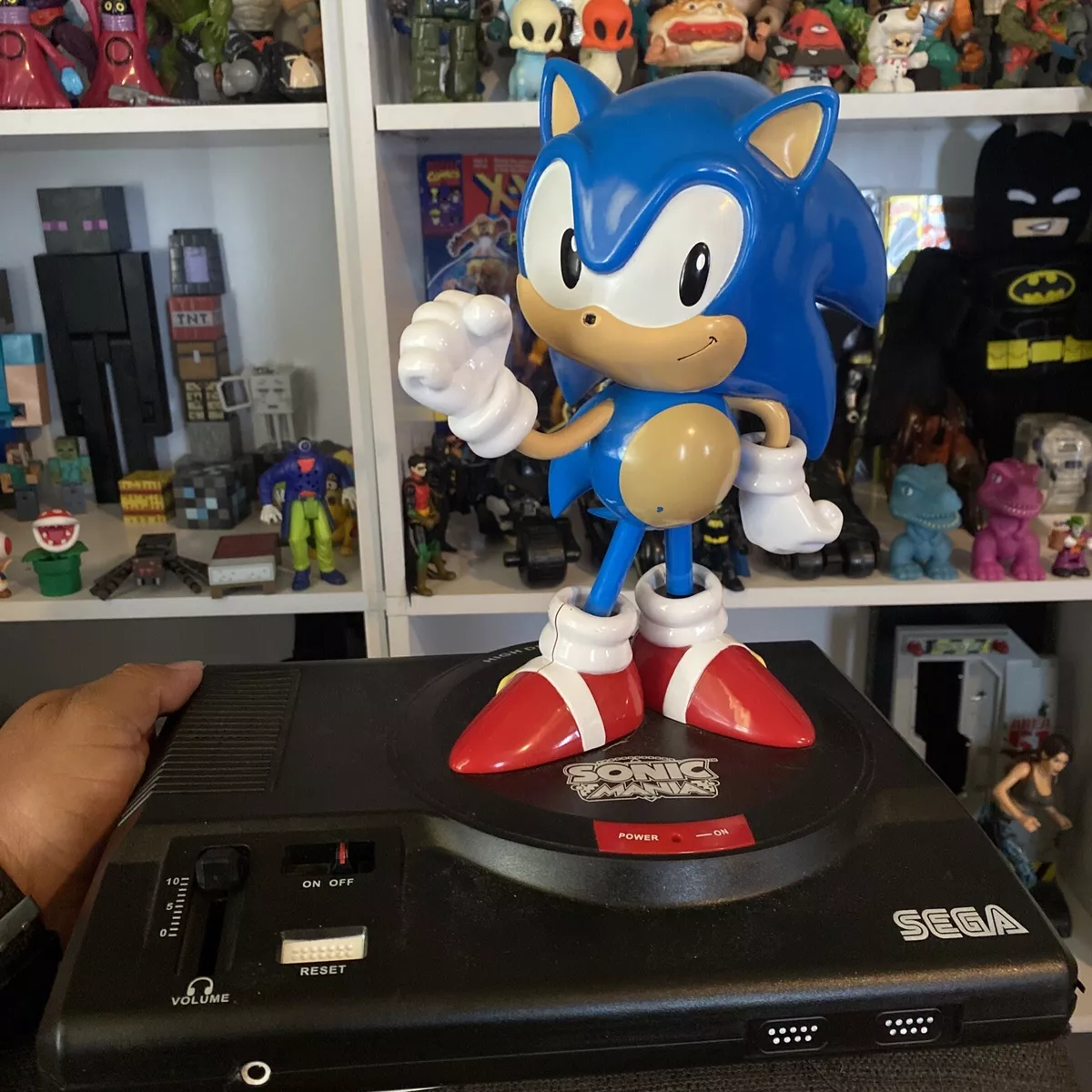 Sega Sonic Mania Collectors Edition Figure