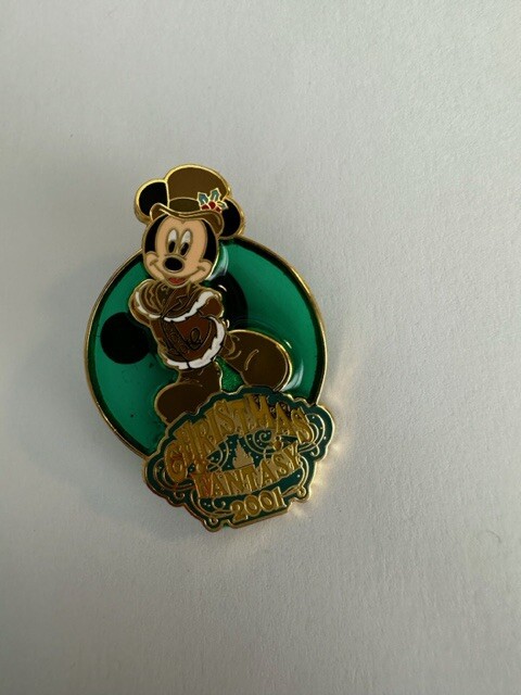 TDR Tokyo Mickey Mouse Christmas Fantasy 2001 Disney Pin (A2)