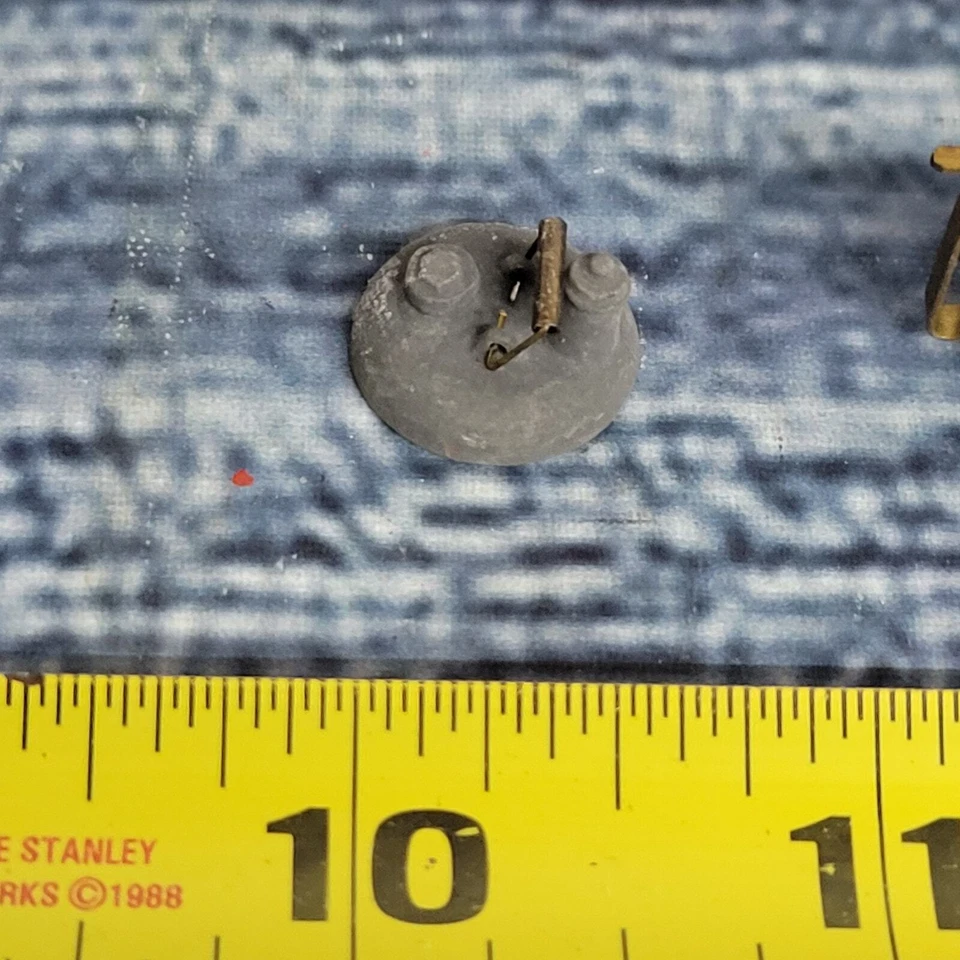 De colección 3 Piezas Raro Mini Coleccionable Plomo y Latón Latas de Aceite y Pistola de Grasa Foto 4 de 4