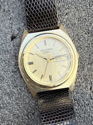 【激レア】BULOVA ACCUTRON 腕時計　ヴィンテージ Vintage Bulova Accutron P0 1980 Swiss Quartz Day / Date Watch
