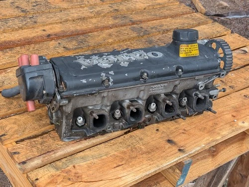 Volvo 700/900 B230F Cylinder Head W/ Camshaft, Valves, Cover, and Distrib. Cap