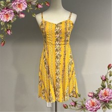 Old Navy fit and flare skater style floral mini dress with straps size S P