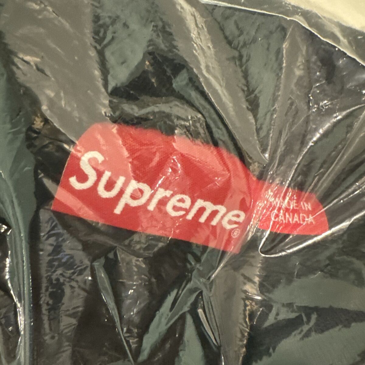 NEW Supreme Box Logo BOGO Crewneck Sweatshirt (FW22) Black NEW Supreme Box Logo BOGO Crewneck Sweatshirt (FW22) Black