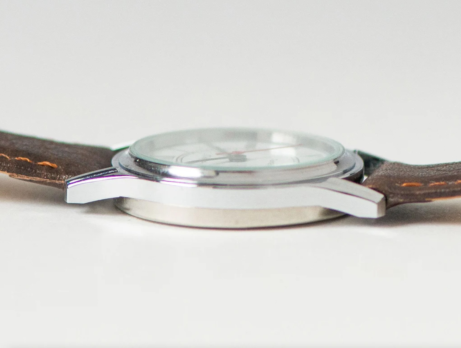 Unused quartz watch for women CHAKA NOS Roman numerals dial