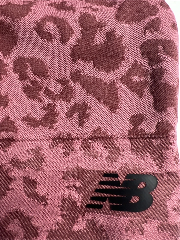 Sujetador Deportivo Mujer NEW BALANCE Rosa Extra Grande Estampado Animal Foto 2 de 4