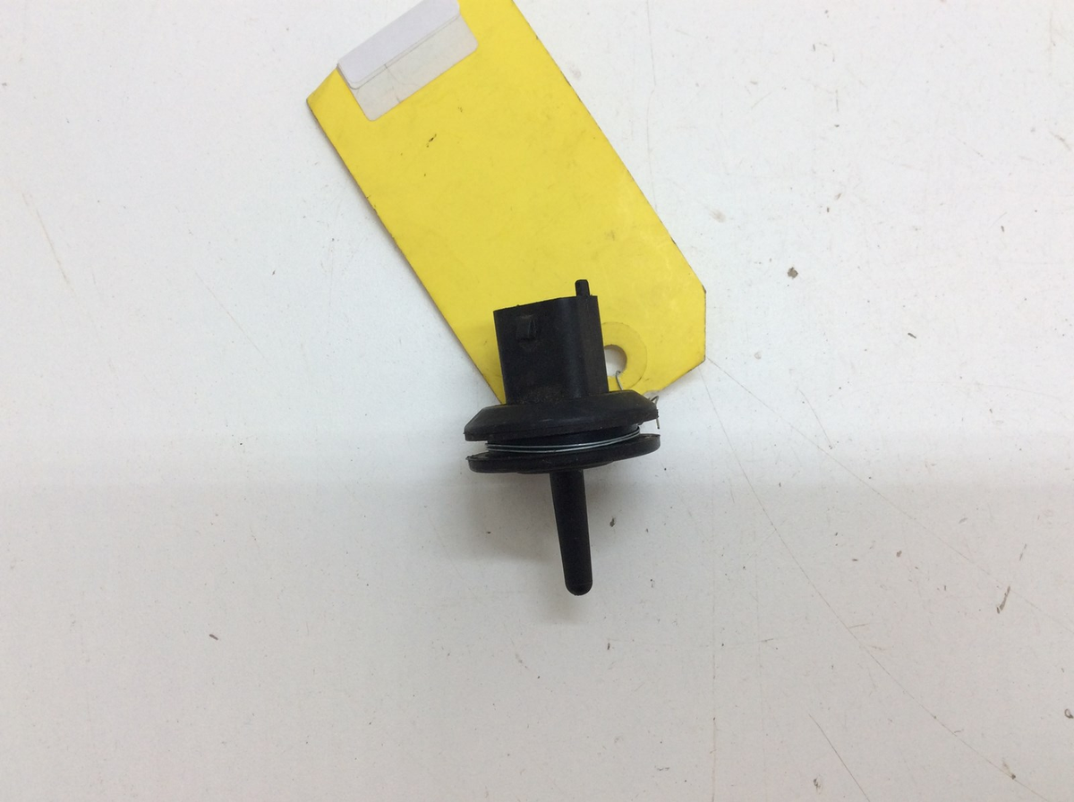Ski Doo Used OEM Air Temperature Sensor With DPM 270600000 Grand