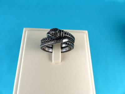 Authentic Gucci Highly Detailed Sterling Silver Snake Ring Size 9
