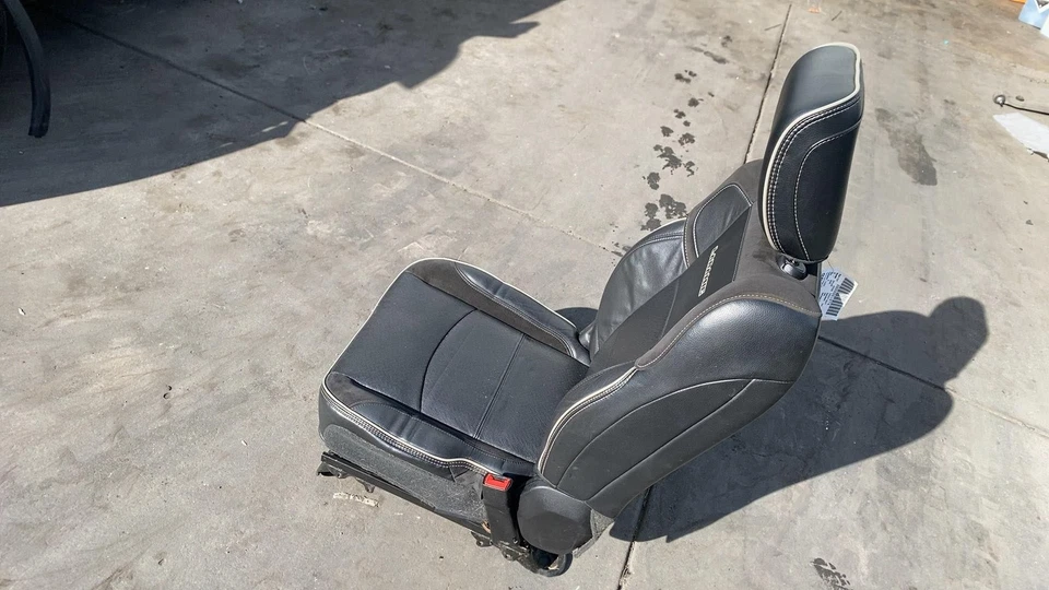 ⭕ 2012-2024 Ram 3500 Passenger Side Seat Black Leather Assembly Right RH Laramie Foto 2 de 4