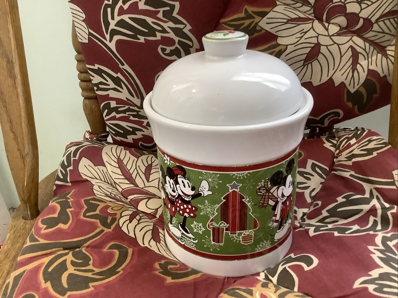 Disney Mickey and Minnie Mouse Holiday Christmas Cookie Jar Canister Brand Zak!