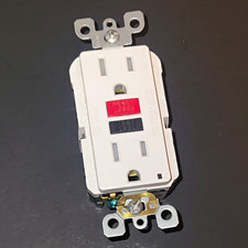 Leviton 20A 125V Class A GFCI Tamper Resistant Duplex Outlet White
