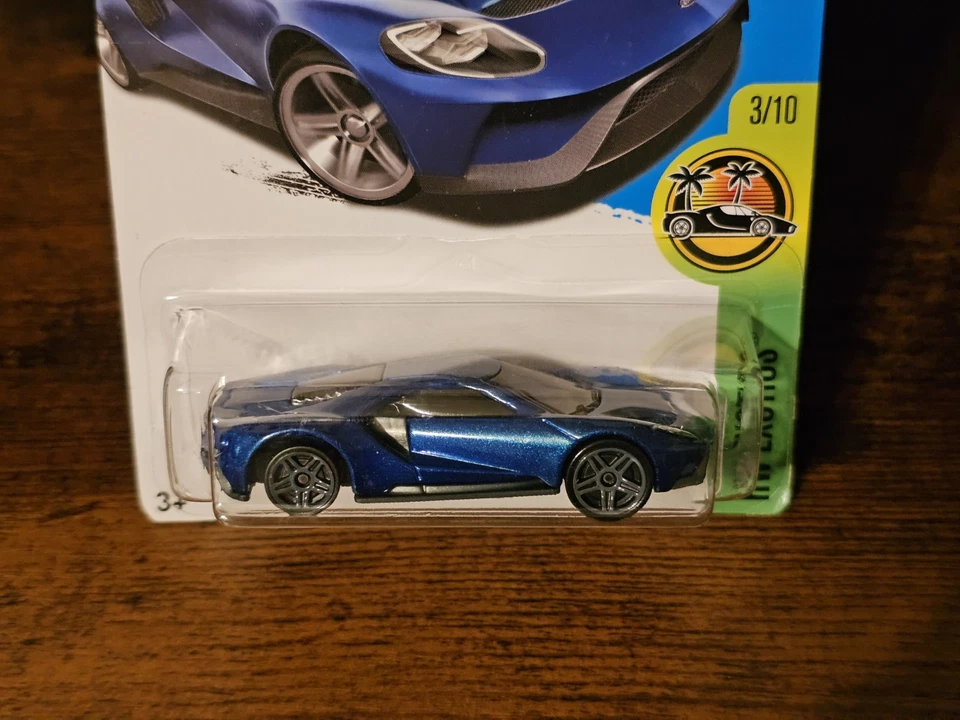  Hot Wheels 2016 No 73/250 17 Ford GT (синий), НОВАЯ МОДЕЛЬ, колеса заднего хода с ошибкой - Изображение 3 из 3