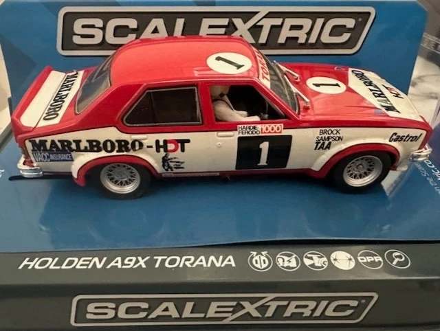 1:32 Scale Scaletrix 1970s  4 Ford vs  4 Holden Race Cars - image 3 of 4