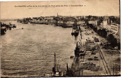 Old postcard Nantes view of the right bank of the Port taken from the Bridge to Transbordeur (242623)