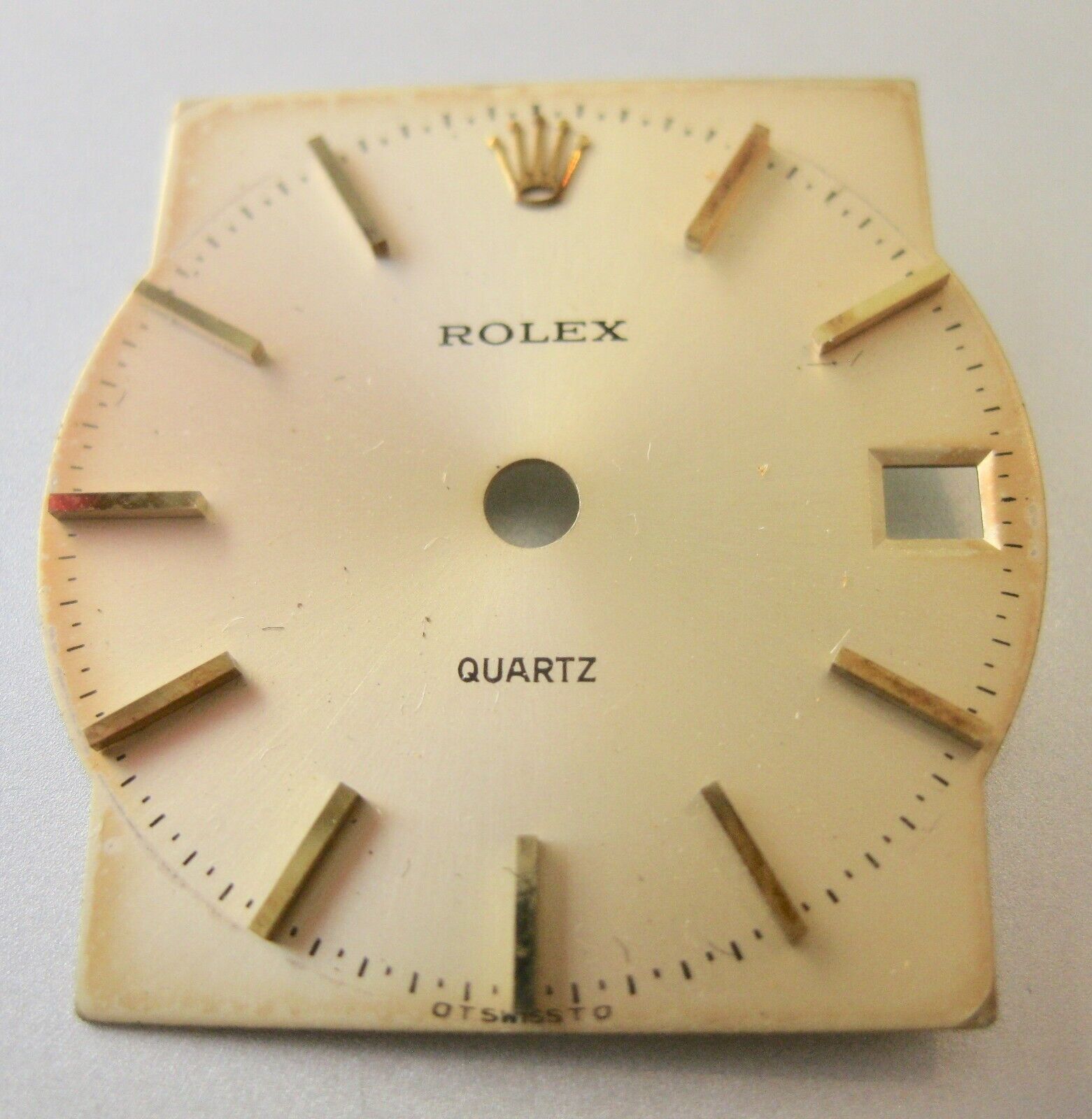 Rolex dial for Gold Oyster Quartz 5100 texan.       only 900 made in yellow gold