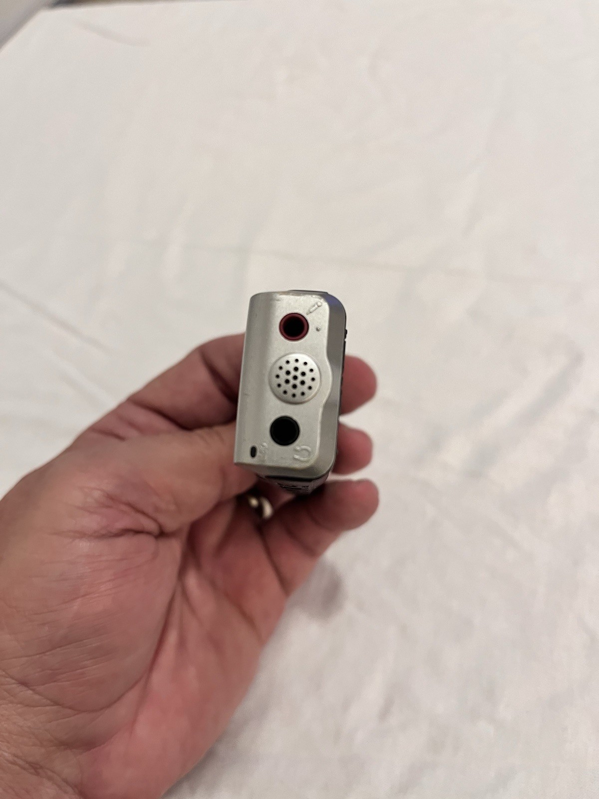 Sony ICD-B310F Digital Voice Recorder FM Radio Built-In Tested Works