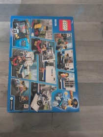 LEGO CITY: Mobile Command Center (60139) Sealed. L3