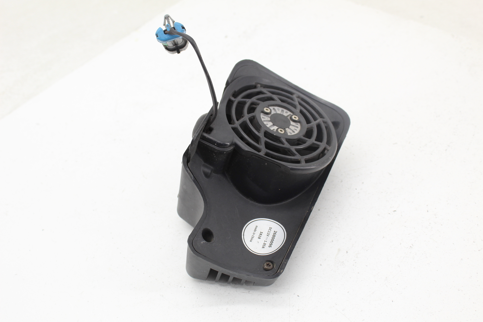 1722 HarleyDavidson Road Glide Ultra Fltru Rear Cylinder Cooling Fan eBay