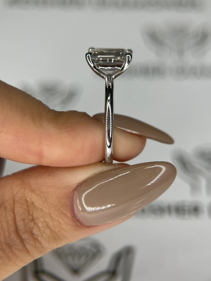 3 Ct G VS1 Emerald Cut Solitaire Lab Grown Diamond Ring IGI Certified Platinum - Image 3 of 4