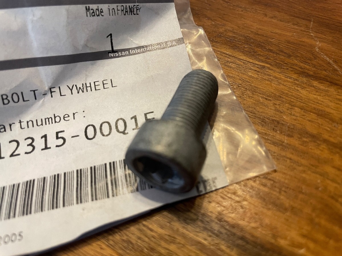 Nissan Qashqai J11E HR13DDT NEW GENUINE flywheel bolt 1231500Q1E