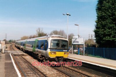 FOTO KLASSE 166 166206 IN BRAMLEY AM 18. MÄRZ 2003