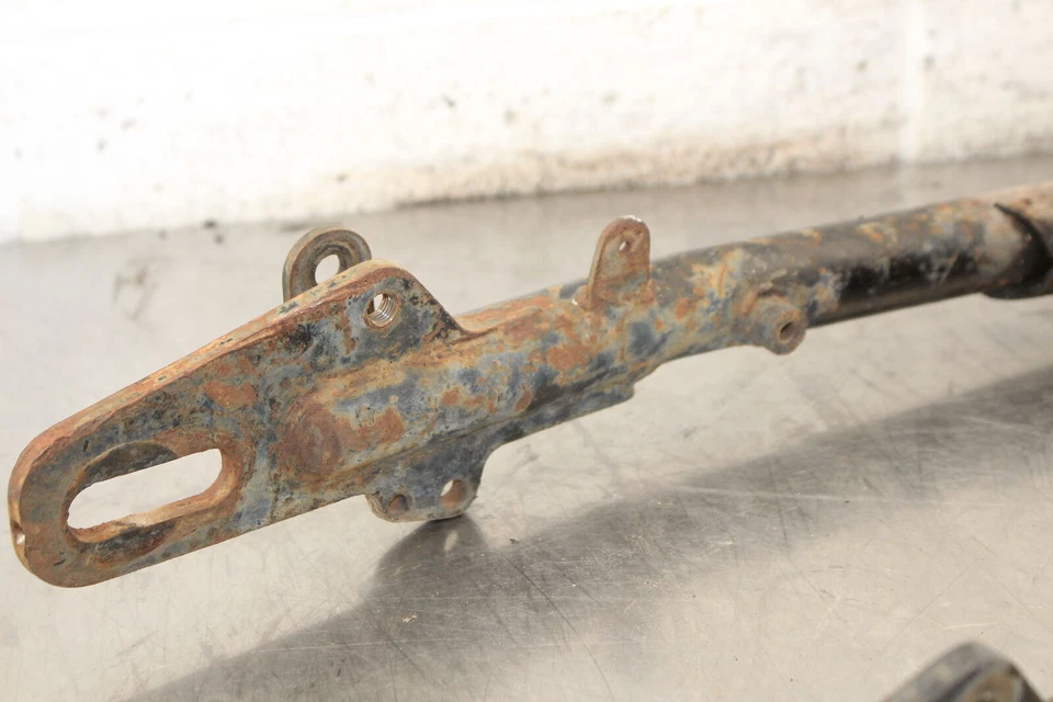 1972 Yamaha DT2 250 SWINGARM SWING ARM SUSPENSION C375 - Image 3 of 4