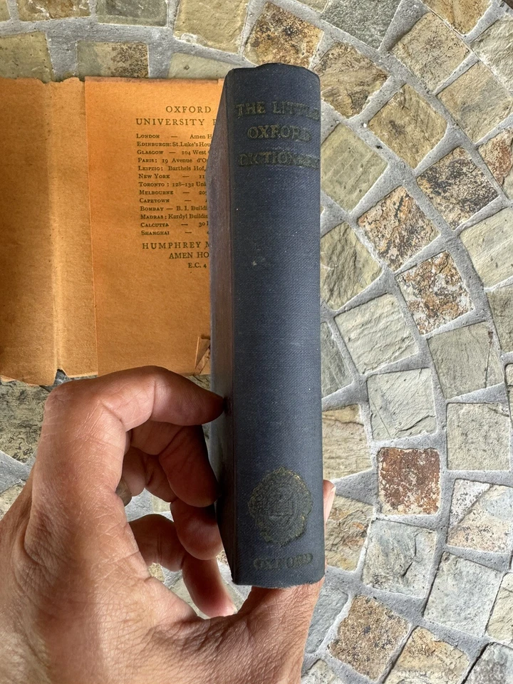 The Little Oxford Dictionary of Current English 1930 Book HC/DJ George Ostler - Image 4 of 4