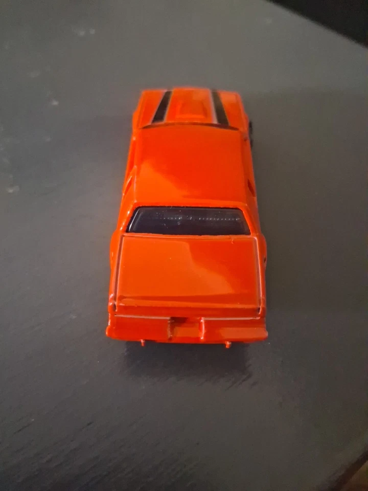 Escape Hot Wheels 87 Buick Regal GNX rojo coche suelto Black Widow Foto 4 de 4