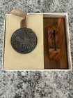 VINTAGE 1969 ISRAEL 20TH AIR LINK STERLING SILVER MEDAL WITH STAND AND BOX — photo 9