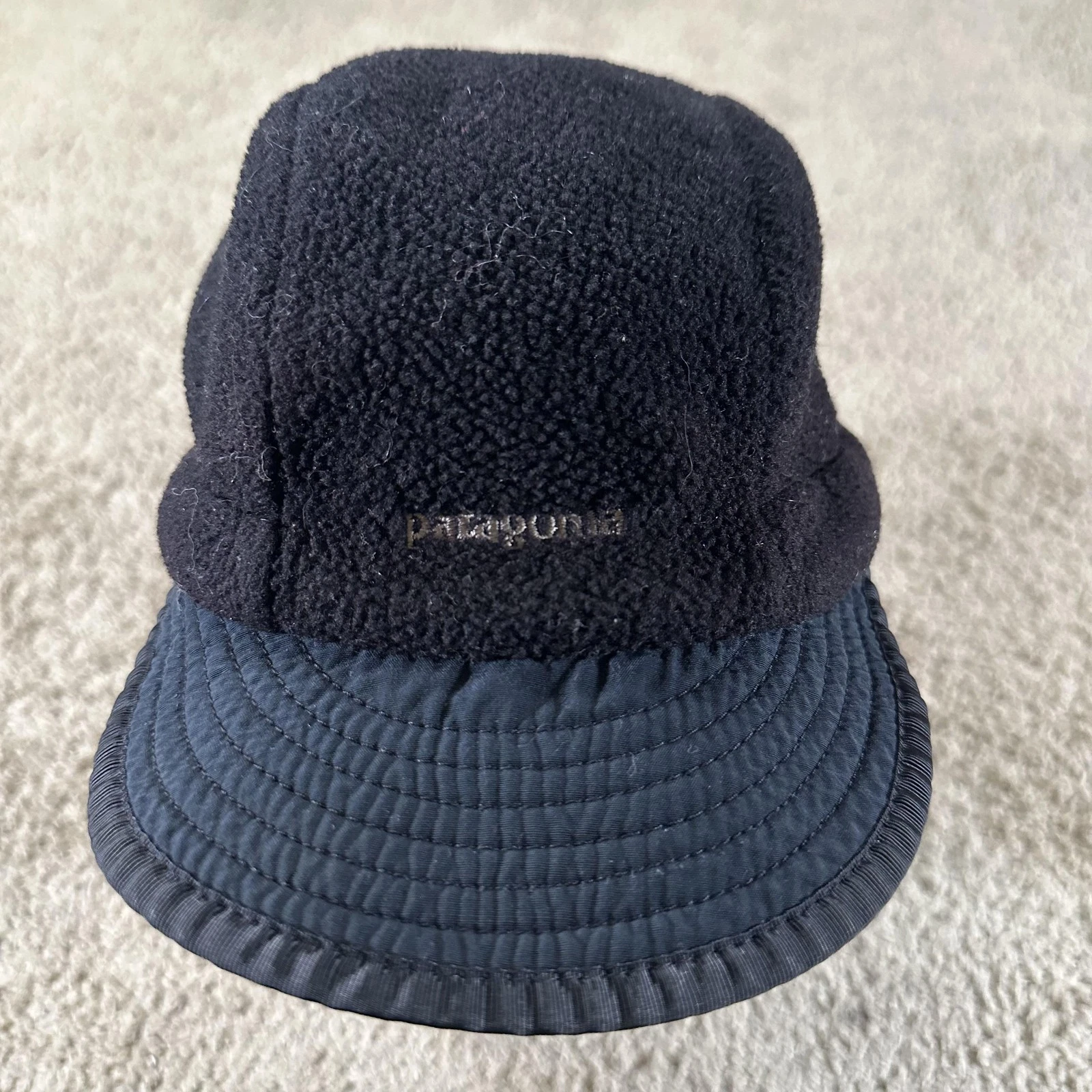 Patagonia Hat Cap Strap Back Black Fleece Earflap Winter Cold Weather Warm Mens