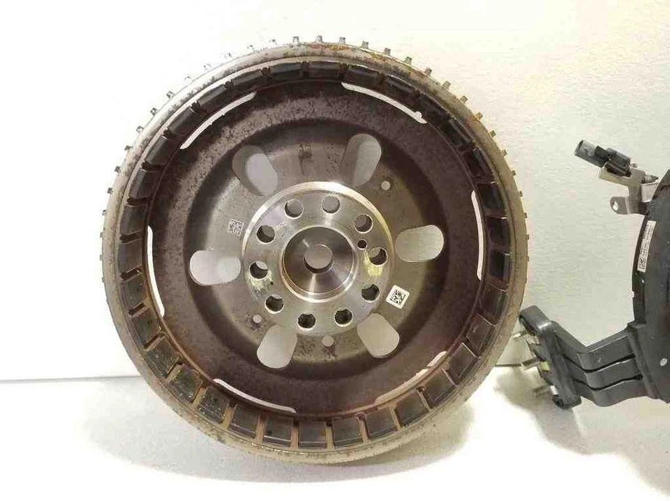 Volvo XC90 I Flywheel 31473617 2.0 2017 32165063 - Image 3 of 4