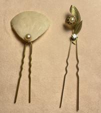 2 Pc VTG 50s Hair Pin/Gold Tone  Plastic Shell Look/ Faux Pearl Wire Bun Pins