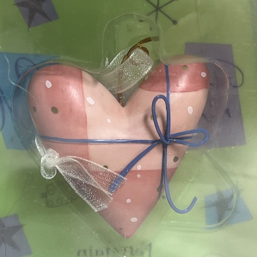 Hallmark Keepsake Ornament - "Between Us - Heartful of Grateful." 2002 NIB - Picture 2 of 4