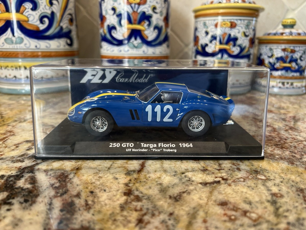 1525 1/32 スロットカー フェラーリ 3台 250GTO 512 Fly 1525 1/32 スロットカー フェラーリ 3台 250GTO 512 Fly 1525 1