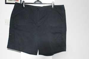 black shorts size 20