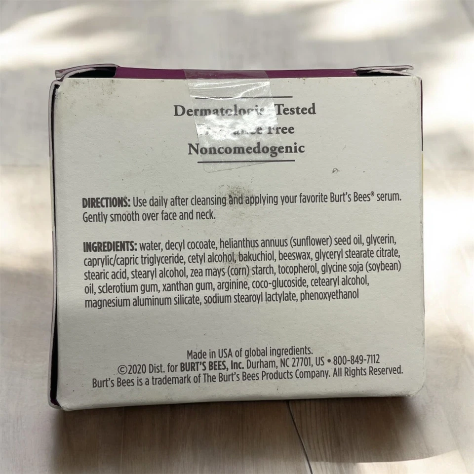 Creme Hidratante Firmante Burt's Bees | Renovação | 1,8 oz - NOVO Pacote com 3 - - Imagem 2 de 4