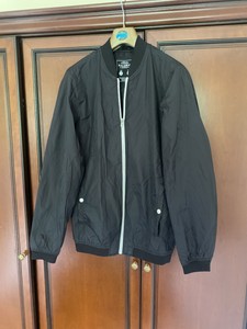 pull and bear black bomber jacket