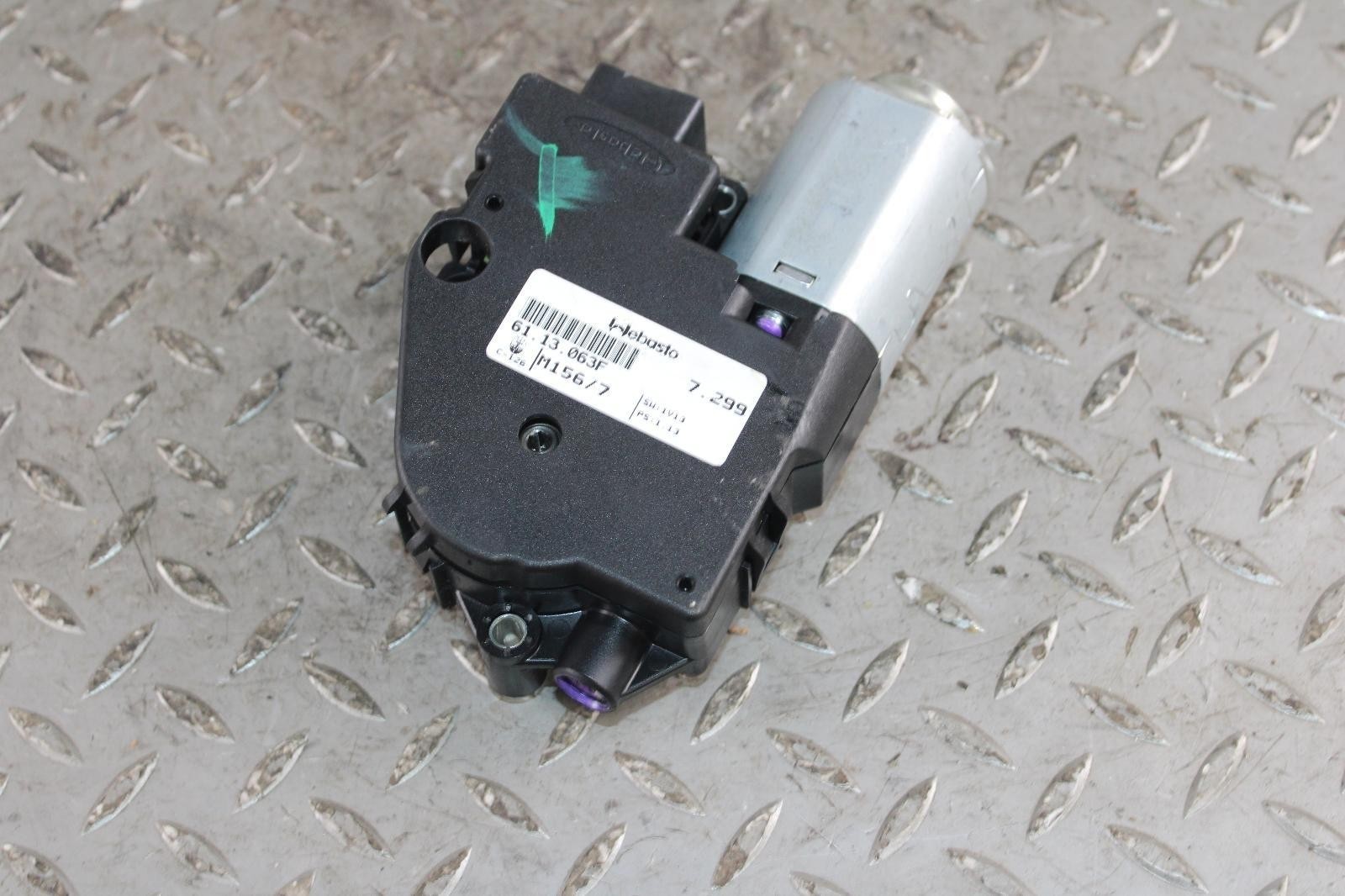 Maserati Ghibli 2014-2021 Sunroof motor