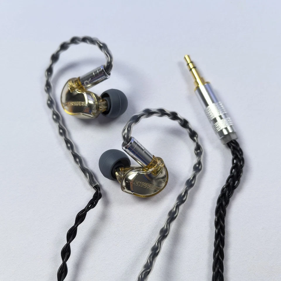 Shure SE535 Professional Sound Isolating Earphones Wired In-Ear Headphones Gold - Image 4 of 4