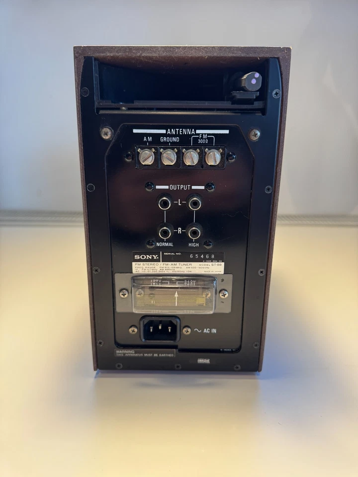 Sony ST-88 Solid State Stereo Tuner AM/FM - Original Packaging - Image 3 of 4