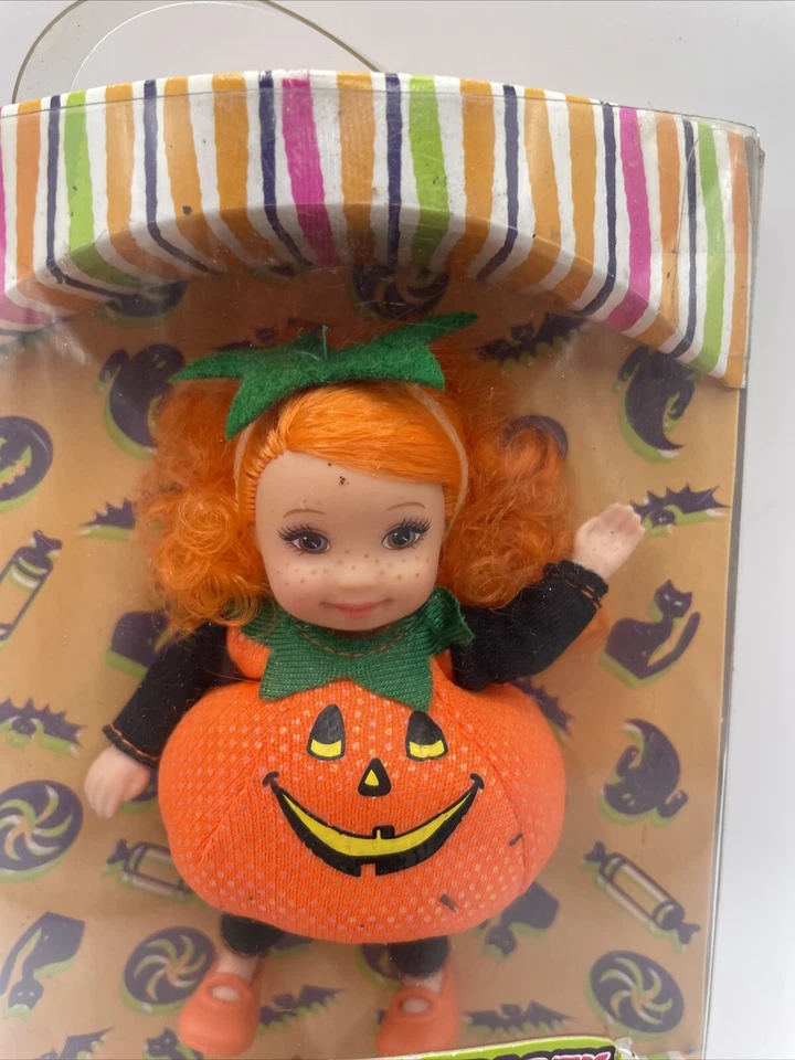 Muñeca HALLOWEEN PARTY MIRANDA K9181 OBJETIVO Calabaza Exclusiva KELLY Club 2007 Foto 2 de 4