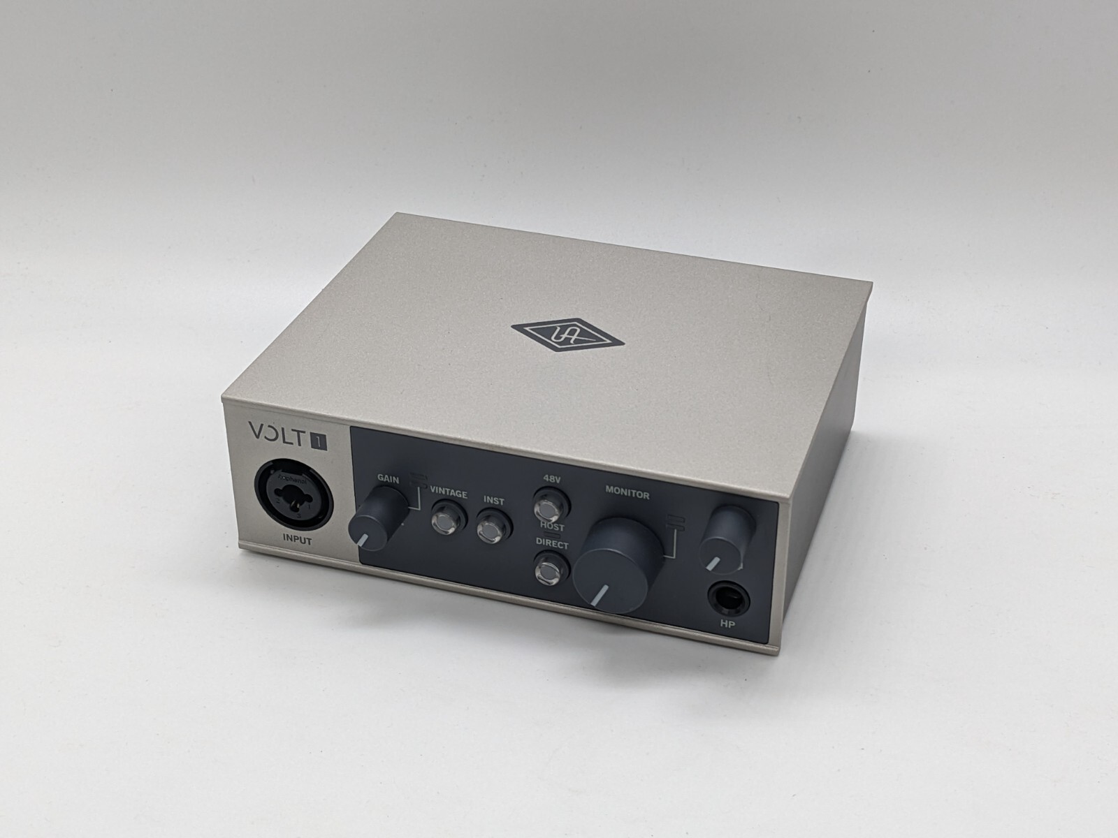 Universal Audio UA Volt 1 USB audio interface XLR recording podcasting streaming