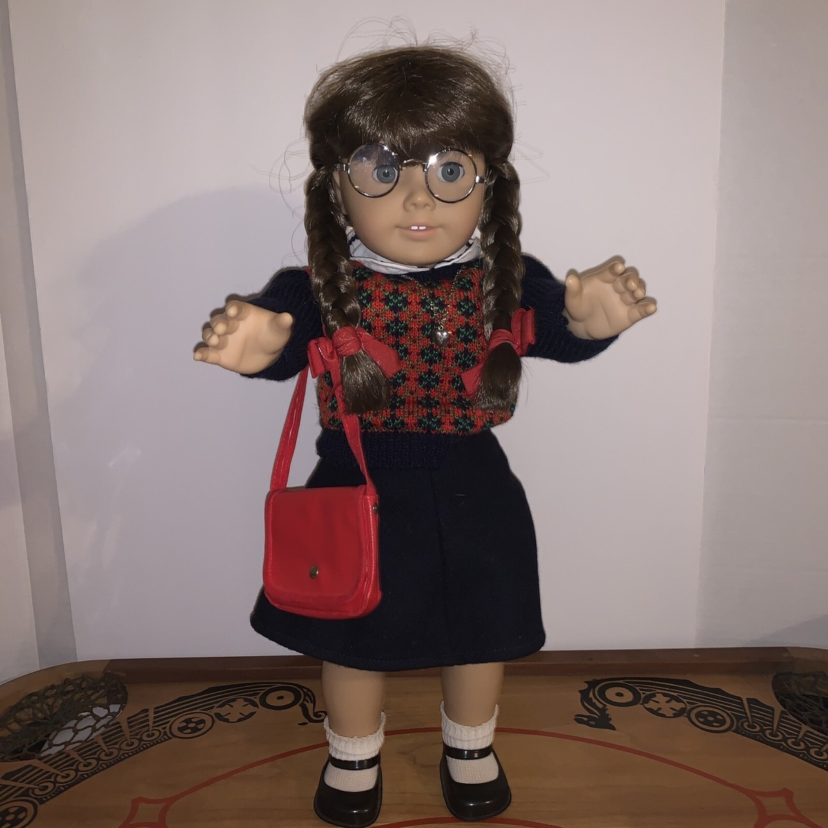 American Girl Pleasant Company Molly McIntire Original Doll  display picture 1