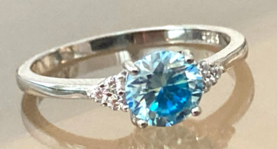 Moissanite Diamond Rings All Sizes & Colours  14k Gold or Rhodium Finish S925