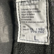 Petzl F38920 Crolles Childrens Full Body Climbing Harness made in France