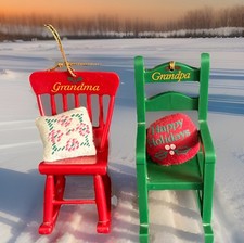 Avon Timeless Treasures Vintage 1988 Grandma  Grandpa Rocking Chair Ornaments