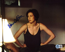 Carrie Coon Signed 8x10 Photo The Leftovers Authentic Autograph Beckett