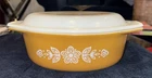 Vintage 70’s Pyrex Butterfly Gold  1 1/2 Qt. Oval Casserole 043 W/Lid 843 010!