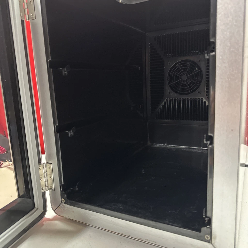 Adega Cuisinart Private Reserve aço inoxidável 6 garrafas CWC-600 - Imagem 2 de 4