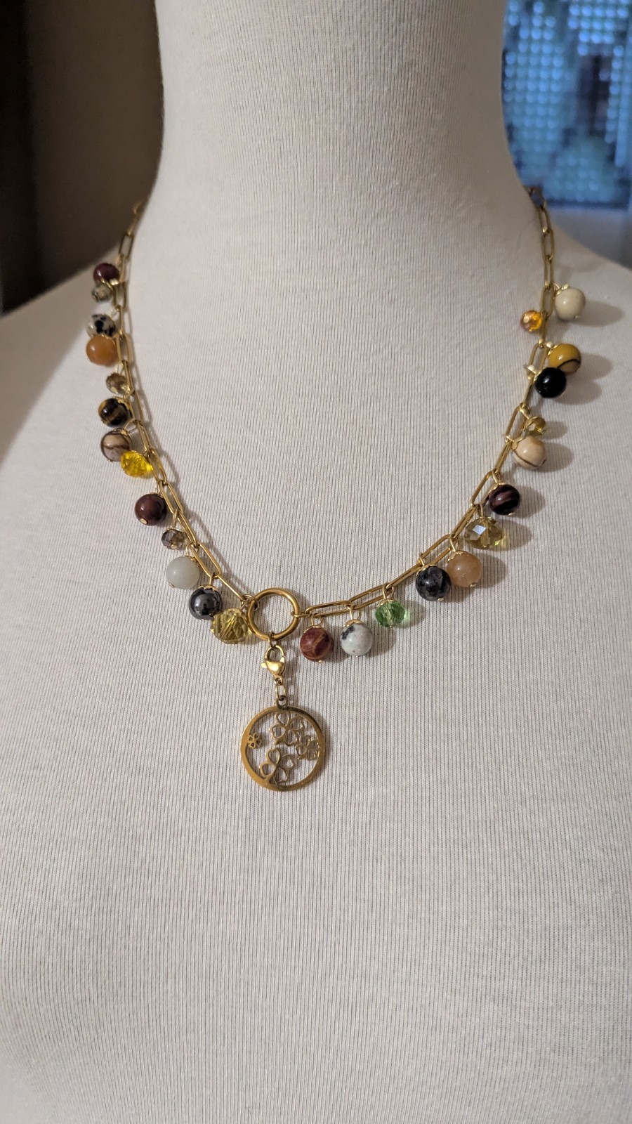 Collier pierres naturelles de lithothérapie et perles fines, finition acier inoxydable durable